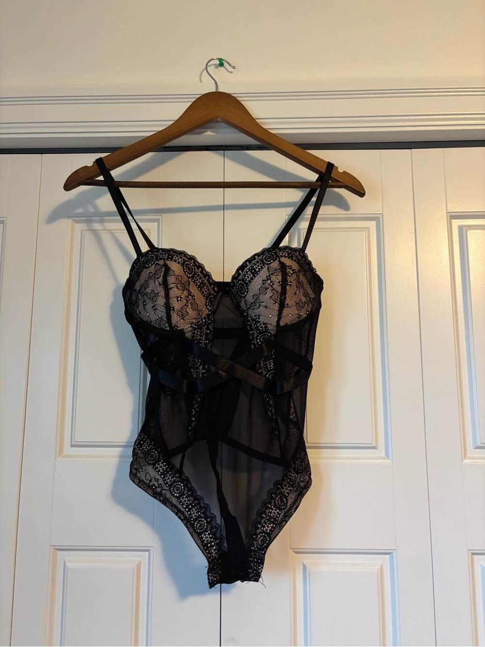 ☀️ Black Fuchsia ☀️ sexy lace bodysuit